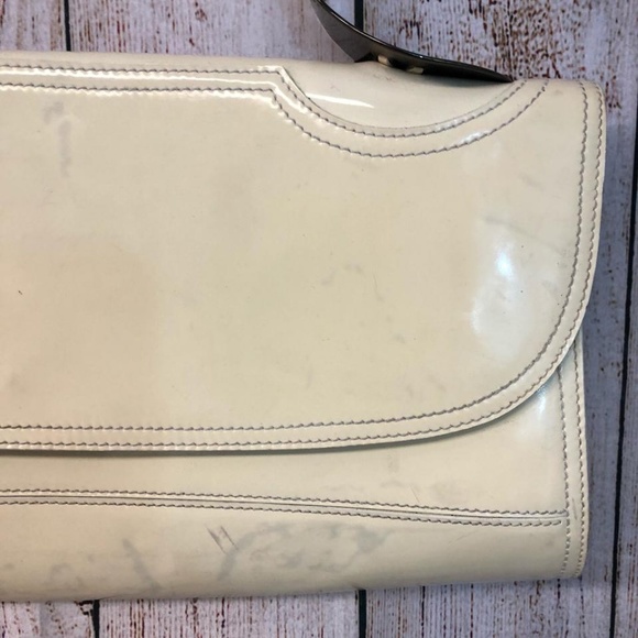 Fendi Large Creme Patent Leather Shoulder Bag - Picture 4 of 8